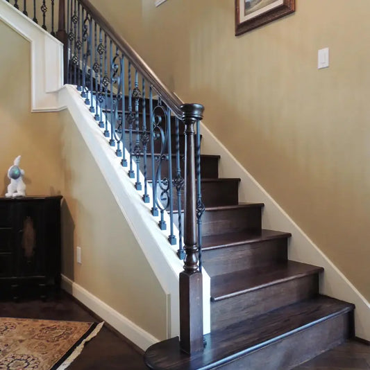 High Quality Premium Wooden Right Hand Turnout 7040 White Oak Hand Rail Fittings Durable Modern Stair Parts Balcony Villa Hotel