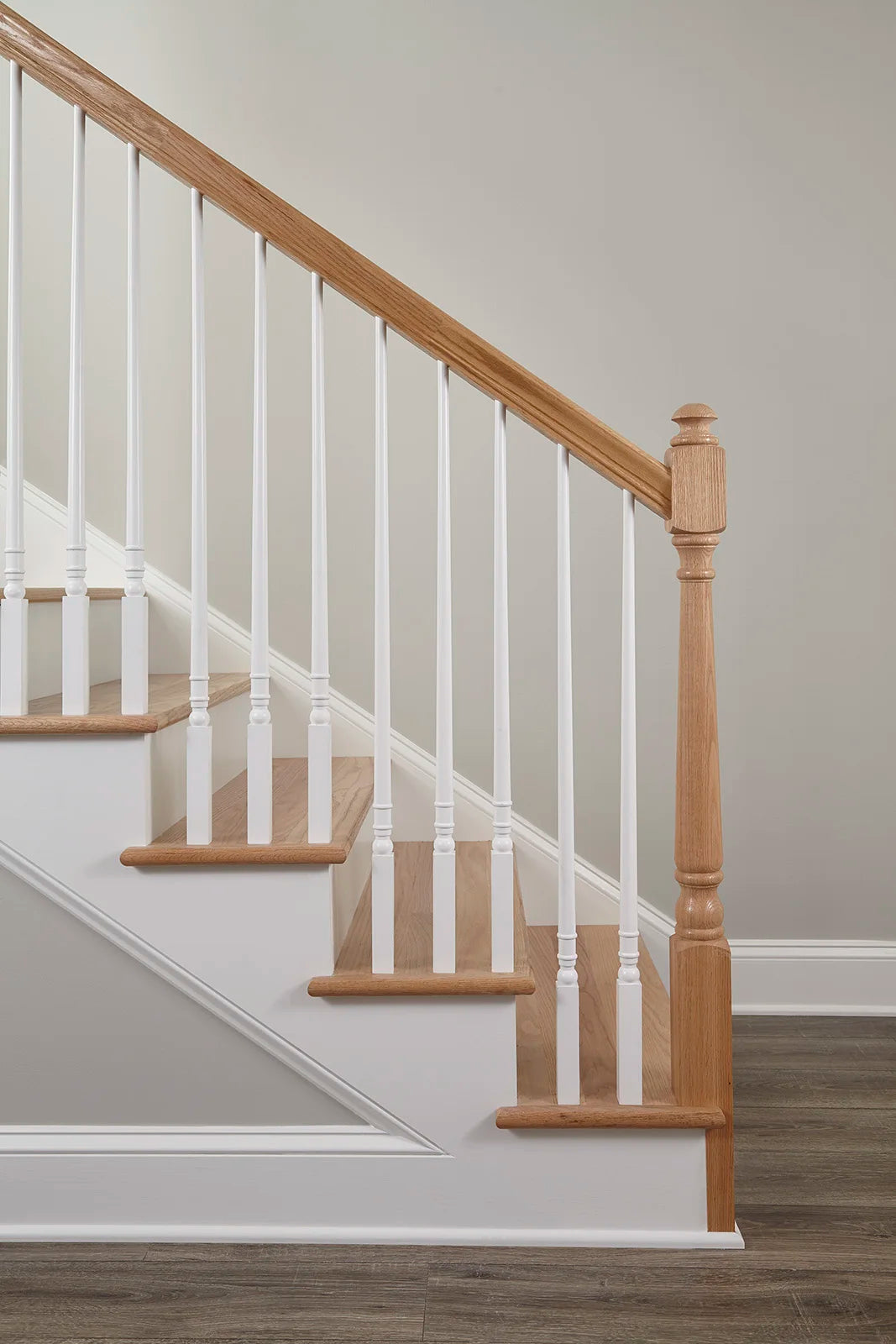 Red Balusters 1 Year Warranty Oak Traditional Red Stair Balusters OEM/ODM New Top So ...